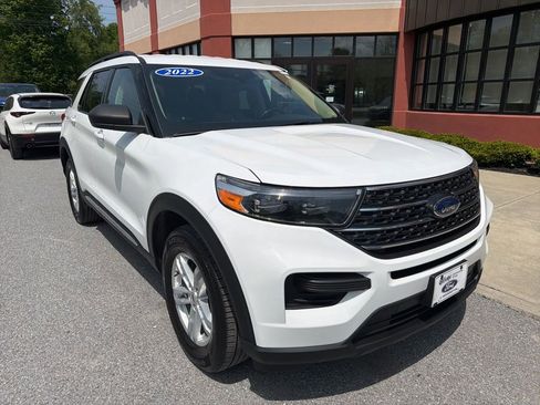 Used 2022 Ford Explorer XLT AWD/4WD image 9