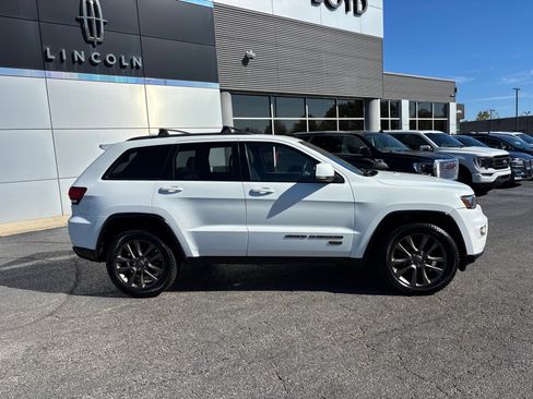 Used 2016 Jeep Grand Cherokee Limited 75th Anniversary image 8