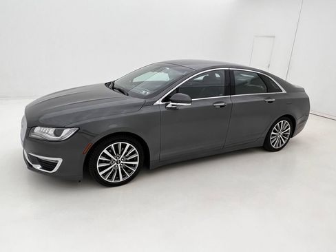 Used 2020 Lincoln MKZ AWD image 9