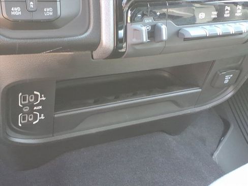 New 2026 RAM 2500 Tradesman AWD/4WD image 32