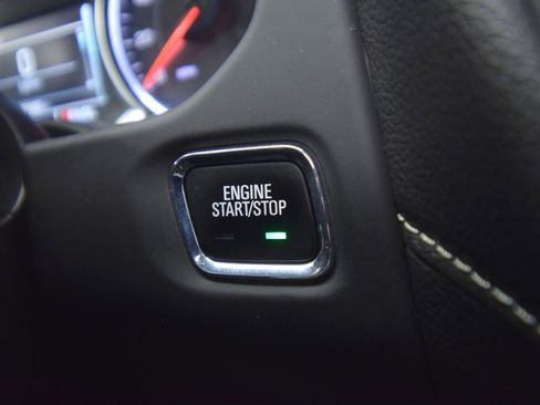 Used 2019 GMC Acadia SLT image 34