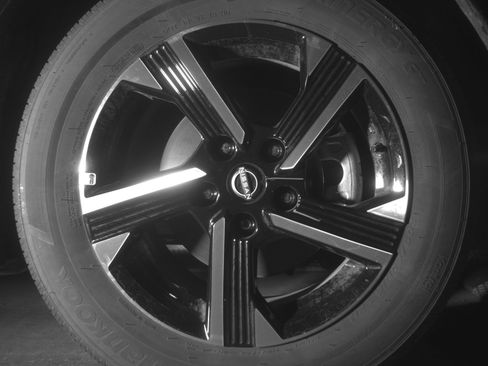 Used 2025 Nissan Sentra SV FWD image 13