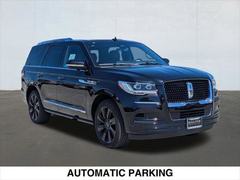 Used 2024 Lincoln Navigator Reserve image 7