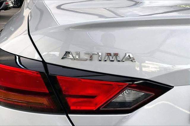 Certified 2022 Nissan Altima 2.5 SV FWD image 10