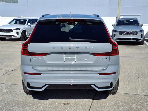New 2026 Volvo XC60 B5 Core w/ Protection Package Premier image 6