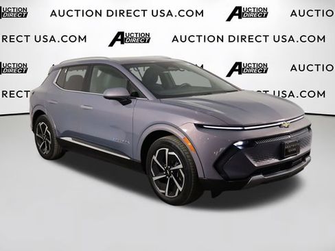 Used 2024 Chevrolet Equinox EV LT FWD image 43
