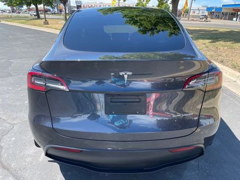 Used 2024 Tesla Model Y Long Range AWD/4WD image 31