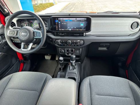 Used 2025 Jeep Wrangler Sahara w/ Safety Group image 6
