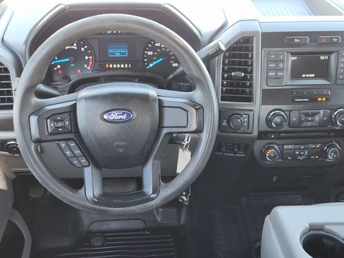 Used 2017 Ford F250 XL w/ Power Equipment Group AWD/4WD image 25