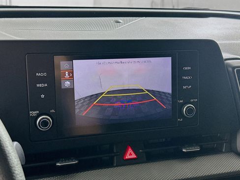 Used 2024 Kia Sportage LX FWD image 21