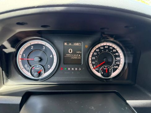 Used 2018 RAM 2500 Big Horn AWD/4WD image 11