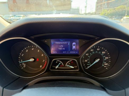 Used 2013 Ford Focus SE FWD image 12