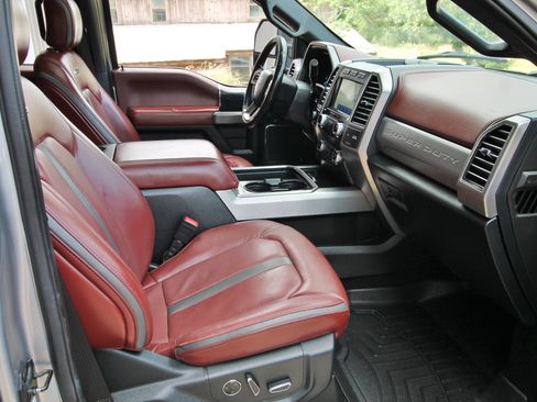 Used 2021 Ford F350 Platinum AWD/4WD image 44