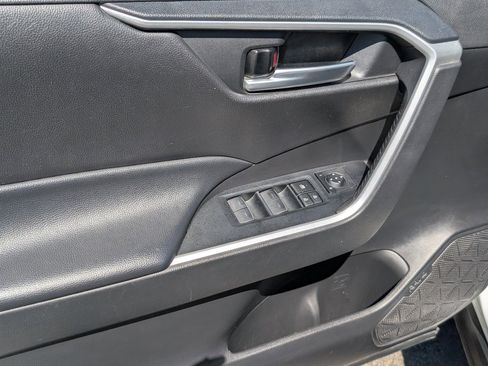 Used 2023 Toyota RAV4 XLE FWD image 15
