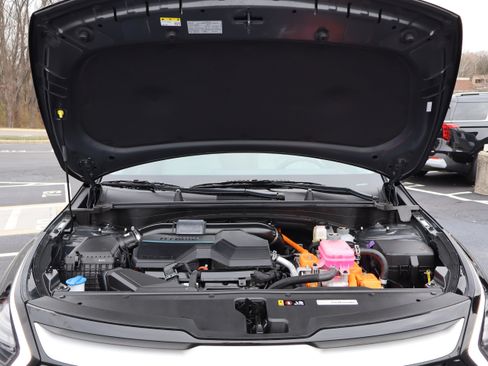 Certified 2025 Kia Sportage EX w/ EX Premium Package image 10