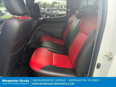 Used 2015 Toyota Tacoma PreRunner w/ SR5 Package RWD image 26