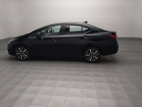 Used 2021 Nissan Versa SV FWD image 3