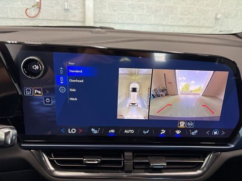 New 2026 Chevrolet Equinox EV LT image 35