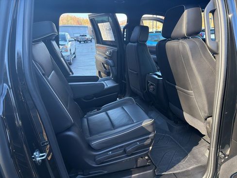 Certified 2024 Chevrolet Suburban Premier image 16