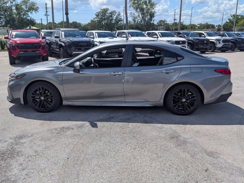New 2026 Toyota Camry SE FWD image 5