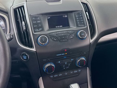 Used 2016 Ford Edge SEL image 15