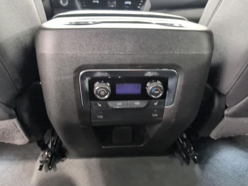 Used 2026 Chevrolet Suburban LT w/ Comfort Package AWD/4WD image 22