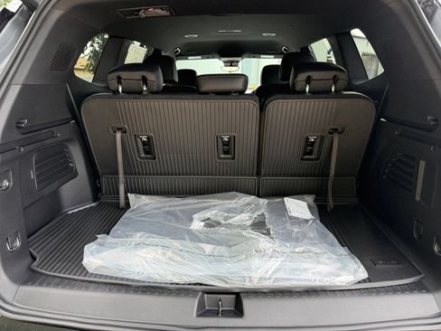 New 2027 GMC Acadia Elevation w/ Elevation Premium Package AWD/4WD image 11