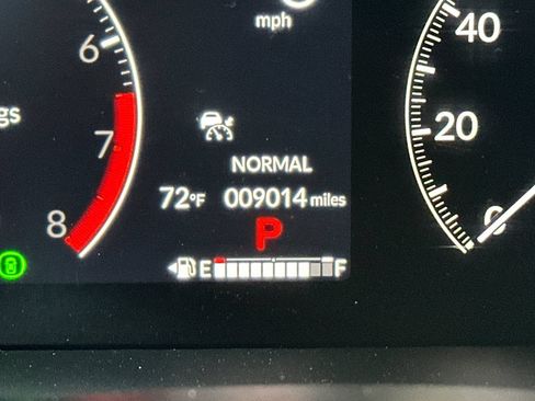 Used 2025 Honda Pilot Sport image 27