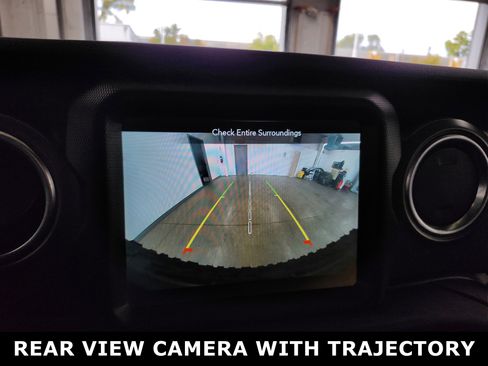 Used 2022 Jeep Wrangler Unlimited Rubicon 4xe w/ Cold Weather Group image 7