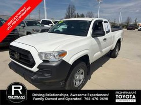 Used 2021 Toyota Tacoma SR image 1