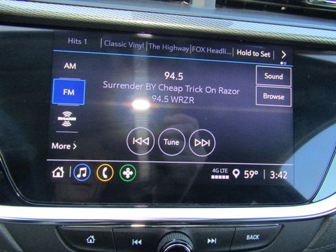 Used 2022 Buick Encore GX Preferred w/ Sport Touring Package FWD image 22