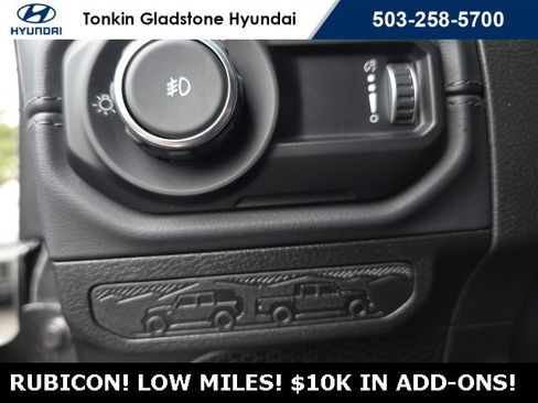 Used 2025 Jeep Wrangler Rubicon image 10