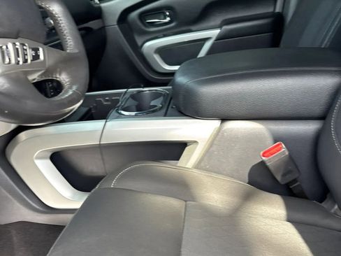 Used 2017 Nissan Titan SV AWD/4WD image 94