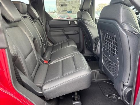 New 2025 Ford Bronco Badlands image 17