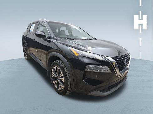 Used 2023 Nissan Rogue SV w/ SV Premium B Package FWD image 1