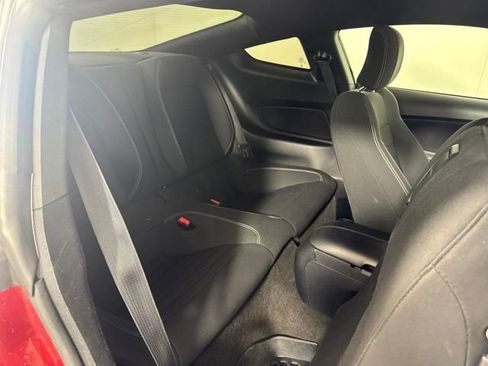 Used 2015 Ford Mustang GT RWD image 5