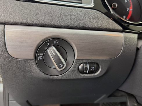 Used 2016 Volkswagen Jetta Sport image 48