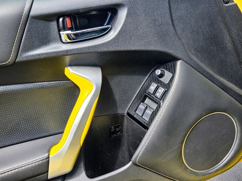 Used 2017 Subaru BRZ Series.Yellow image 31