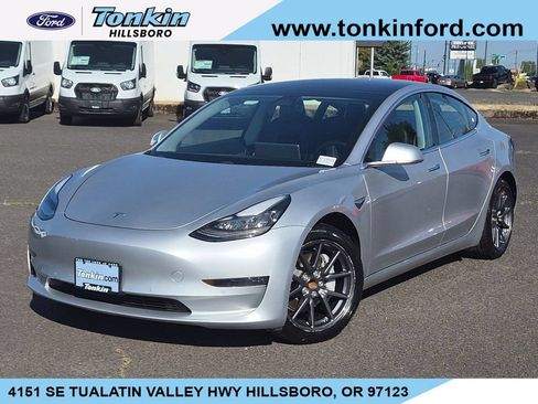 Used 2018 Tesla Model 3 Long Range RWD image 1