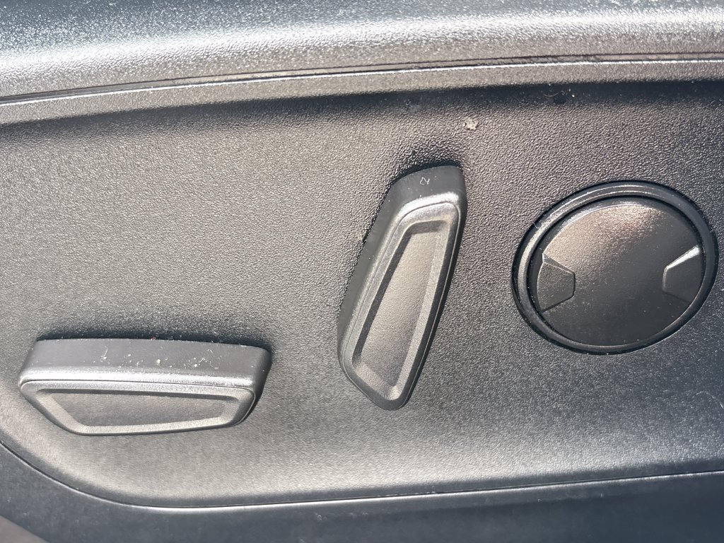 Certified 2022 Ford Escape SEL FWD image 31