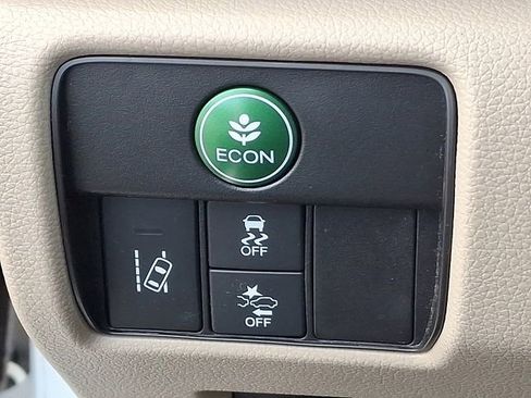 Used 2017 Honda Accord EX-L image 28