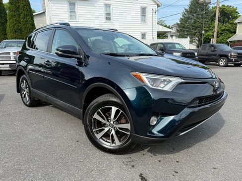 Used 2017 Toyota RAV4 XLE w/ Plus Extra Value Package AWD/4WD image 1
