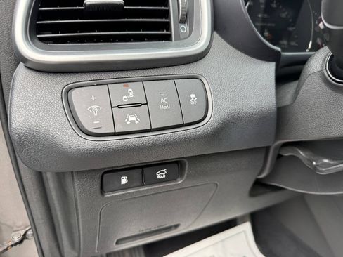 Used 2019 Kia Sorento SX w/ SX Touring Package AWD/4WD image 23