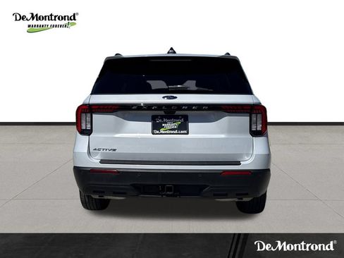 New 2026 Ford Explorer Active RWD image 6