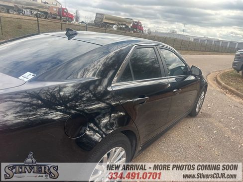 Used 2011 Cadillac CTS Sedan image 7