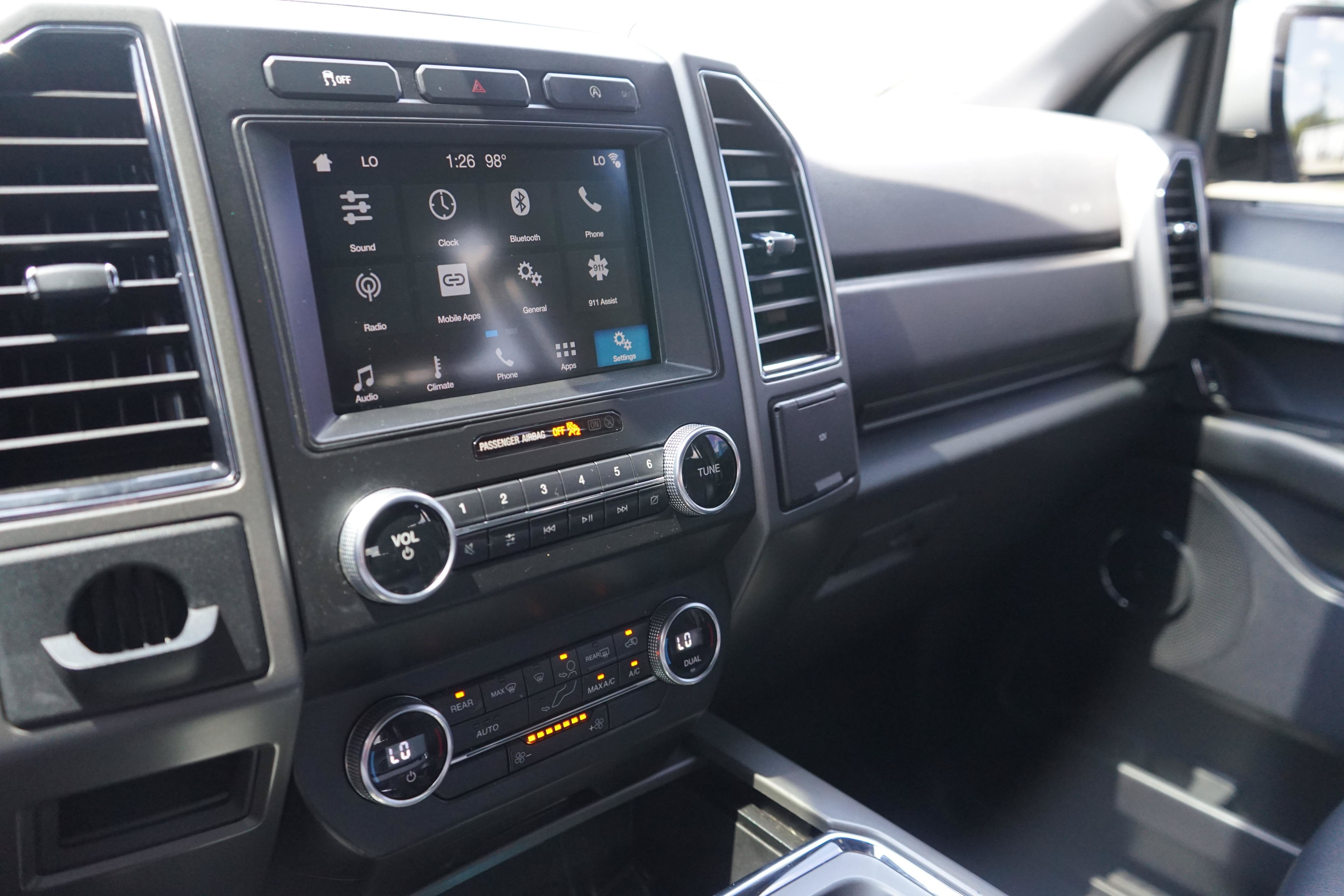 Used 2019 Ford Expedition XLT w/ Equipment Group 201A RWD image 18