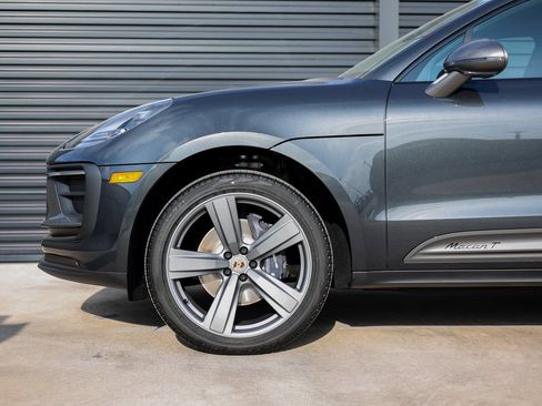 Certified 2026 Porsche Macan Turbo AWD/4WD image 11