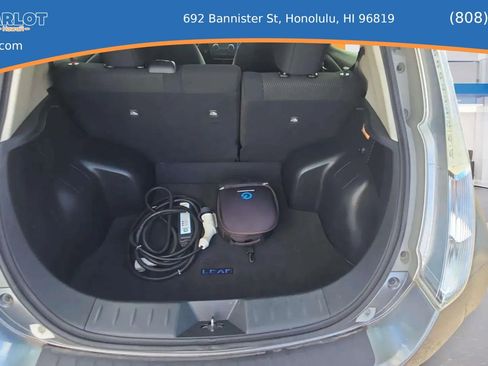 Used 2015 Nissan Leaf S w/ Charge Package FWD image 9