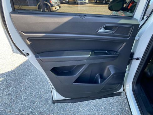 Used 2019 Volkswagen Atlas SEL image 19