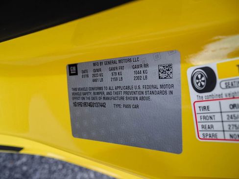 Used 2016 Chevrolet Camaro SS RWD image 41